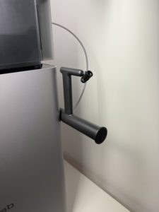 Uchwyt na zewnętrzną szpulę filamentu w drukarce Bambu Lab P2S