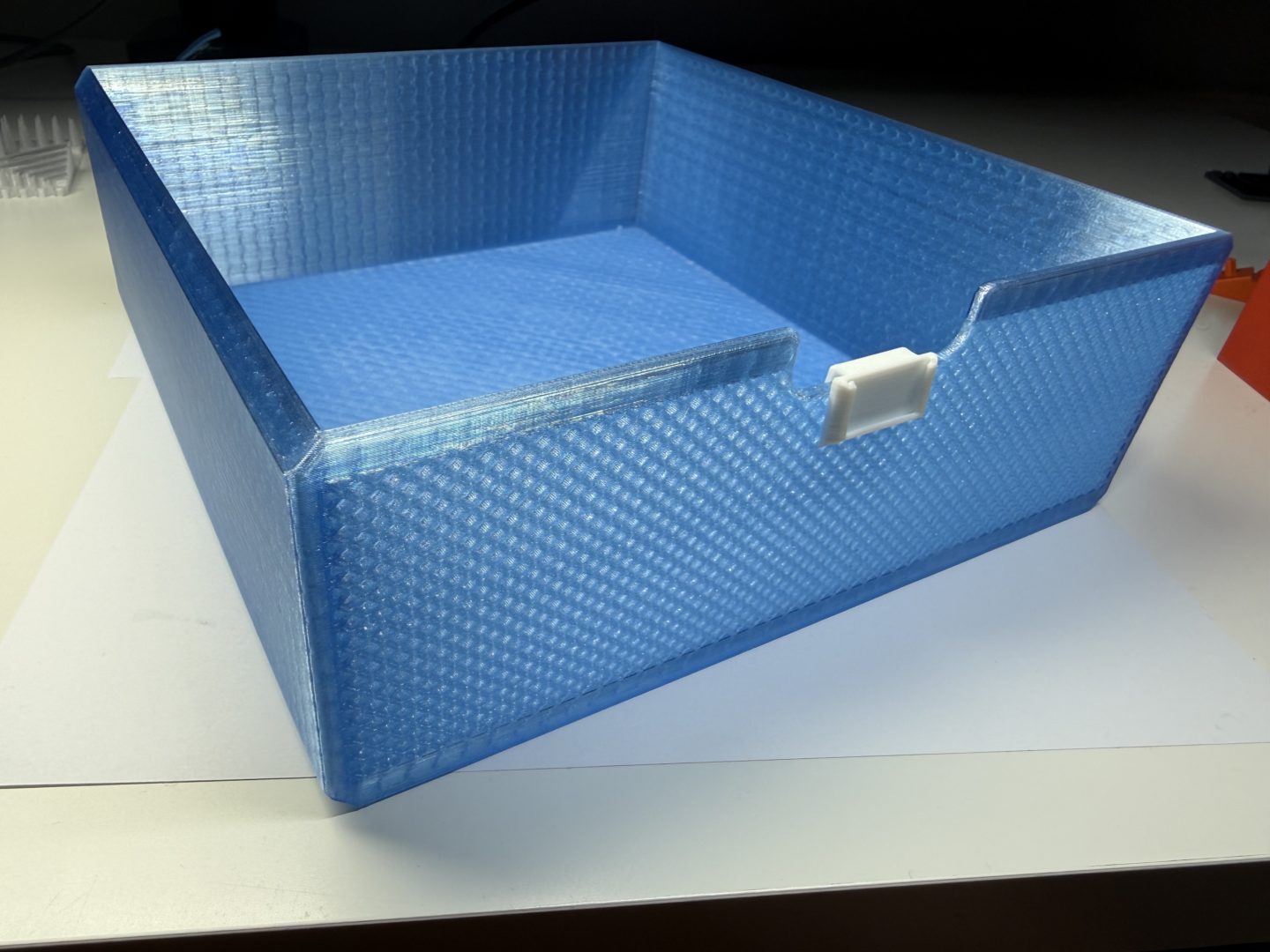 Duży wydruk z PETG na drukarce Bambu Lab P2S bez odkształceń i podwijania narożników