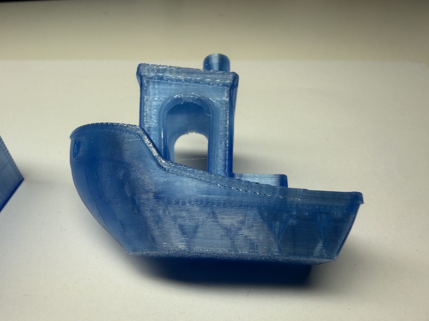 Benchy wydrukowane z PETG – test jakości druku 3D