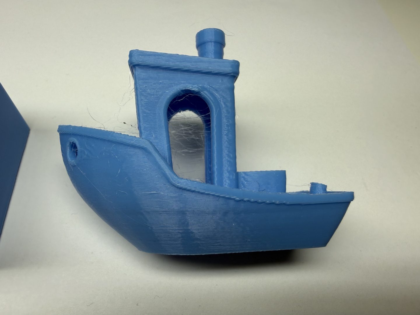 Nitkowanie TPU na modelu Benchy – test druku 3D